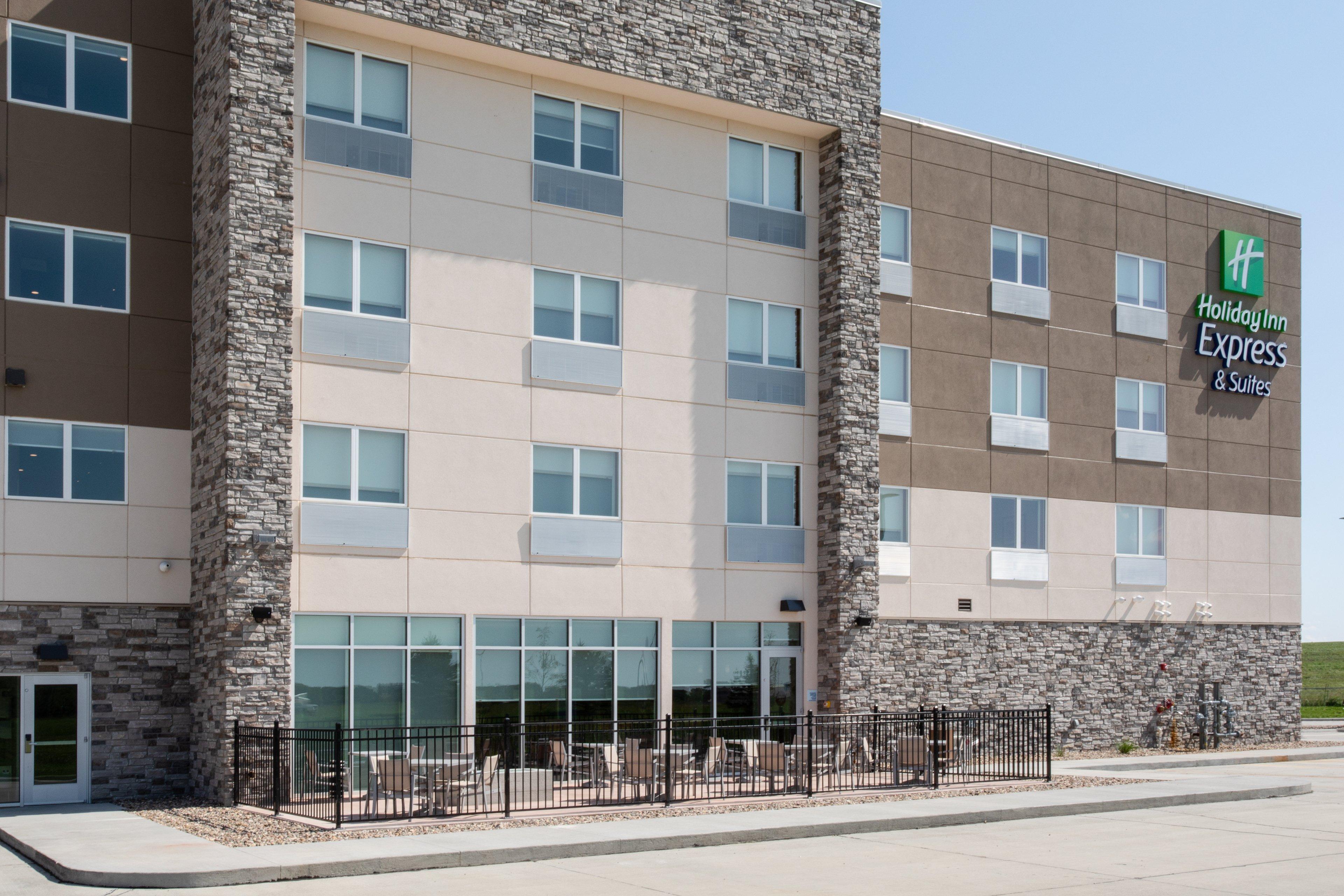 Holiday Inn Express & Suites Sioux City North - Event Center By Ihg Dakota Dunes Exterior foto